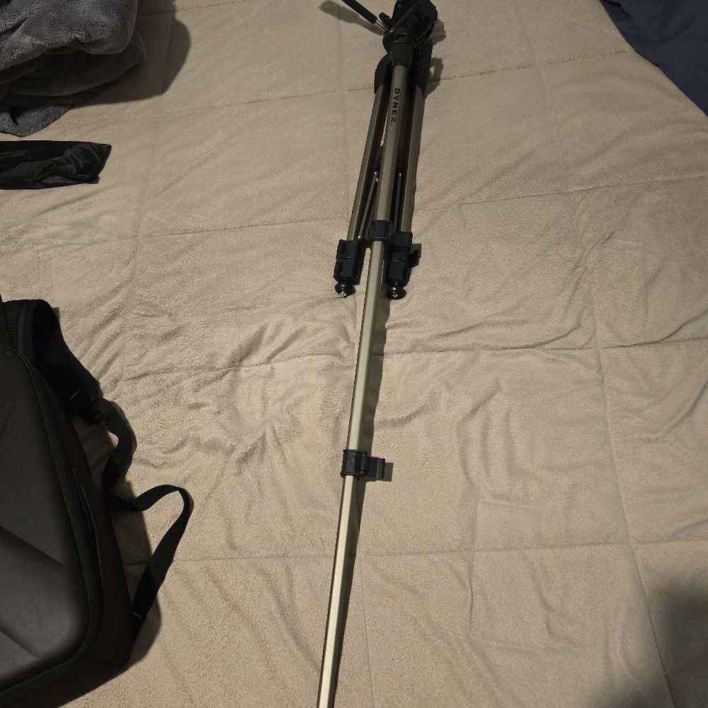 Dynex Tripod